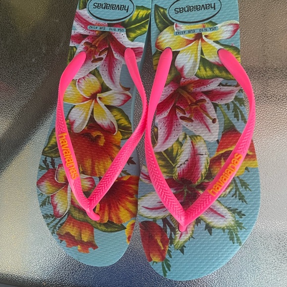 Havaianas Flip Flops pre owned  Size 9-10 - Picture 5 of 6